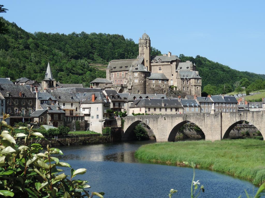 Auberge Saint Fleuret Estaing  Buitenkant foto