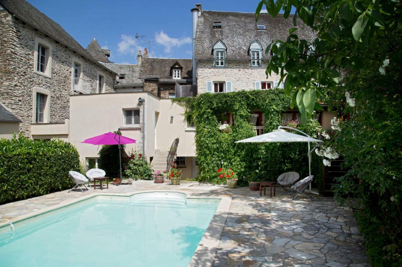 Auberge Saint Fleuret Estaing  Buitenkant foto